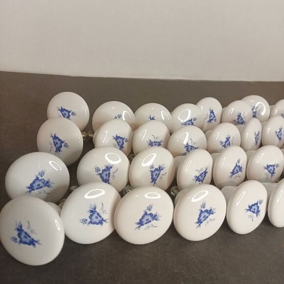 Vintage porcelain cabinet door pulls - Picture 11 of 13